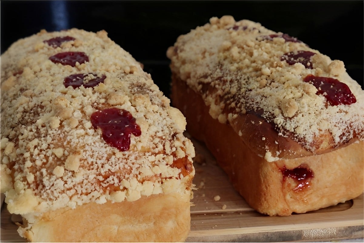 Cuca caseira farofa deliciosa fácil de fazer e perfeita para o seu