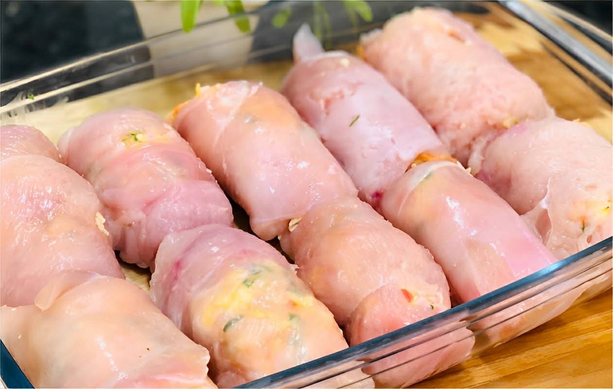 Filé de frango à rolê uma opção econômica e deliciosa para o cardápio