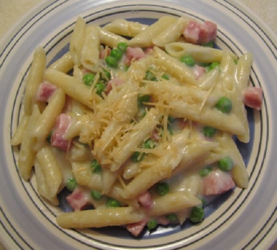 Macarrão Com Molho Branco Presunto E Ervilhas Receita Toda Hora 2650