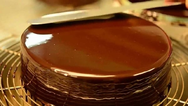 Glaçagem De Chocolate