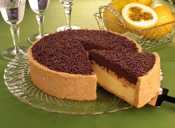 Torta De Maracuja Com Chocolate