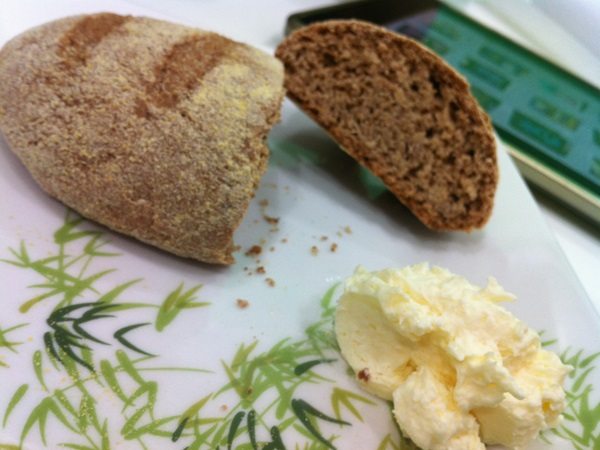 Pão Australiano Servido Com Manteiga Do Outback
