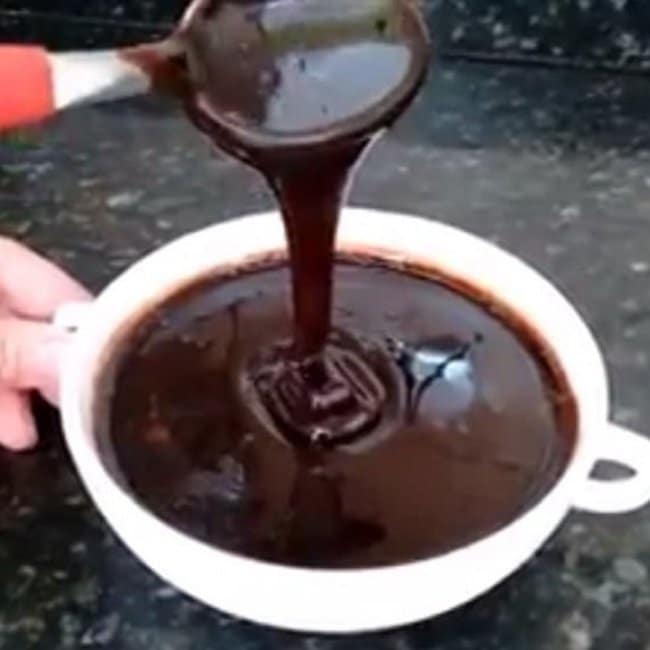 Calda De Chocolate Cremosa, Servido Na Xicara