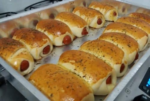 Enroladinho De Salsicha Assado - Receita Toda Hora