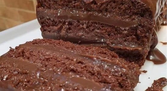 Bolo De Chocolate Recheado Com Brigadeiro Gourmet E Coberto Com Ganache