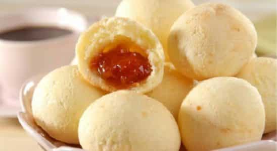 Pão De Queijo Recheado Com Goiabada