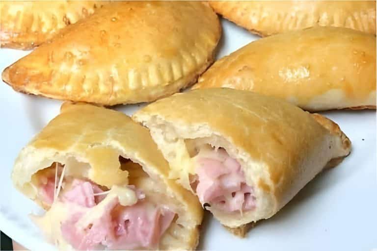 Pastel de forno de 4 ingredientes muito fácil é só misturar tudo