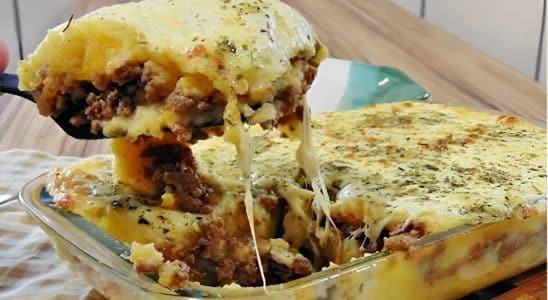 Torta Madalena Ou Escondidinho De Carne Moída