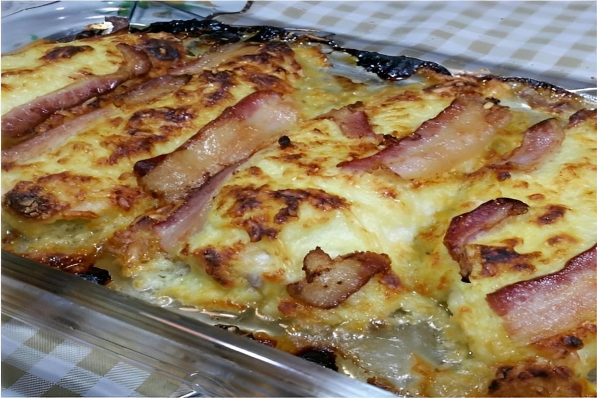 Filé de frango assado com queijo e bacon todo mundo que faz adora e faz de  novo - Receita Toda Hora