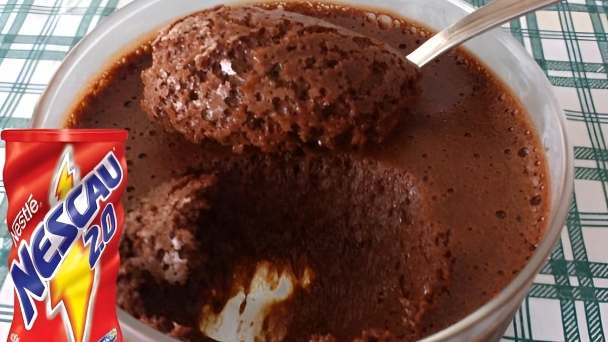 Mousse de chocolate com Nescau é só bater no liquidificador e levar à  geladeira