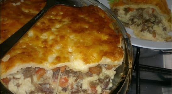 Torta De Mandioca Com Carne Seca