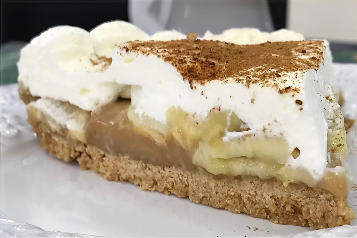 Banoffee pie ou torta banoffe uma torta de banana que é garantia de sucesso