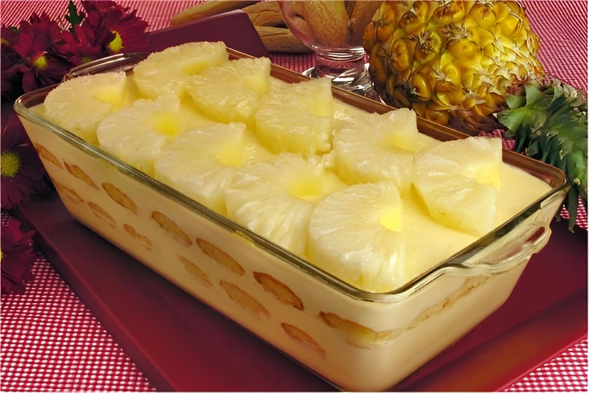 Pavê de abacaxi fácil e delicioso uma sobremesa perfeita para qualquer ...