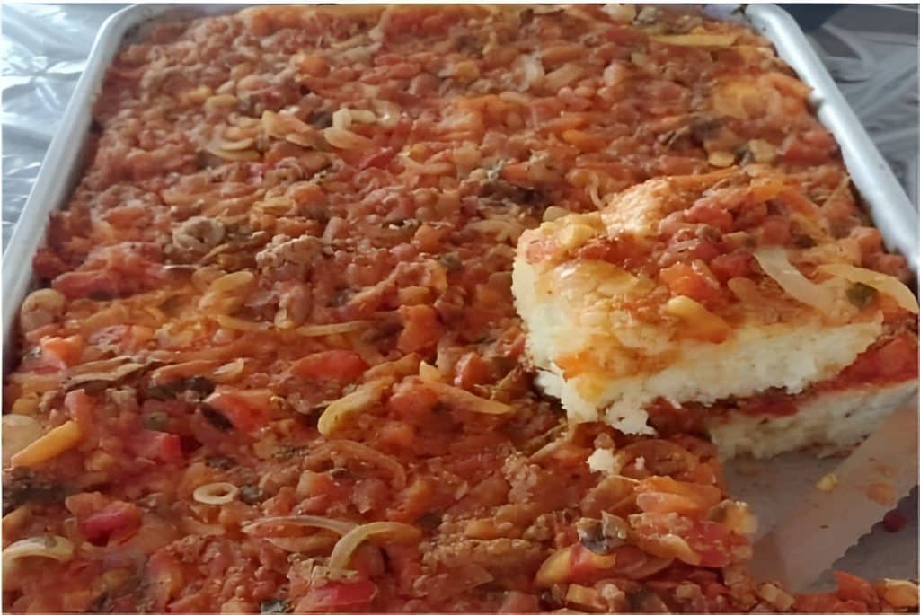 Pizza De Sardinha Com Molho Feita No Liquidificador