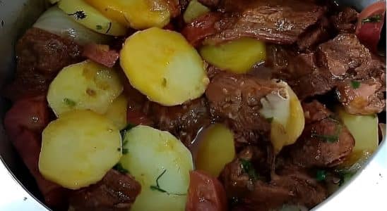 Carne De Panela Com Batatas