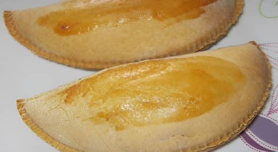 Massa De Pastel De Forno Com Guaraná