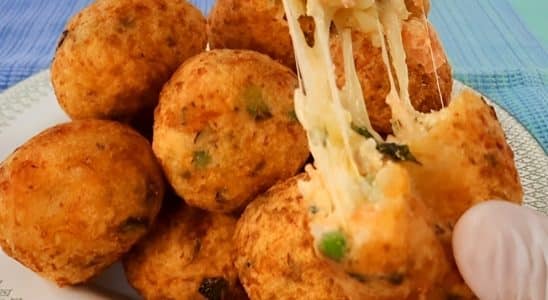 Bolinho De Arroz Com Queijo