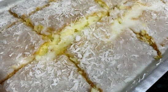 Bolo De Coco Gelado