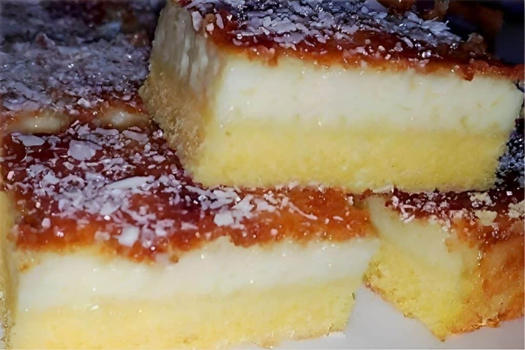 Bolo De Fubá Cremoso Com Coco