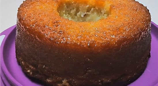 Bolo De Mandioca Com Coco