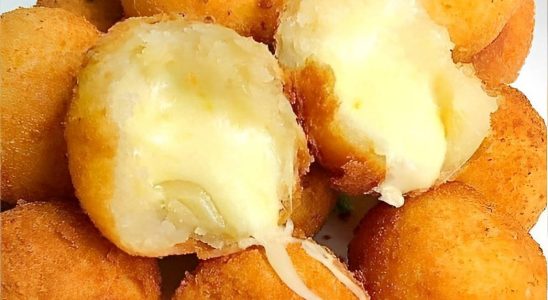 Bolinho De Batata Com Queijo