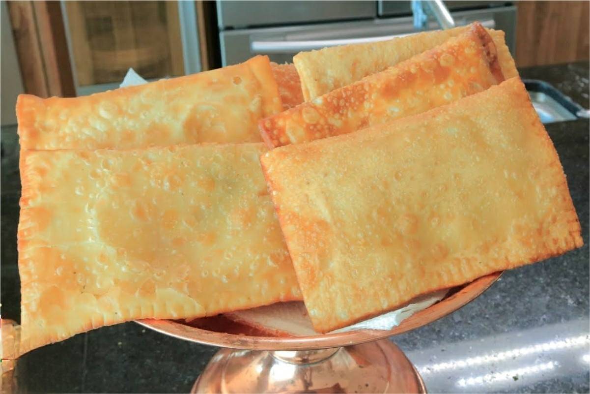 Massa de pastel fácil com ingredientes que você tem no armário fica