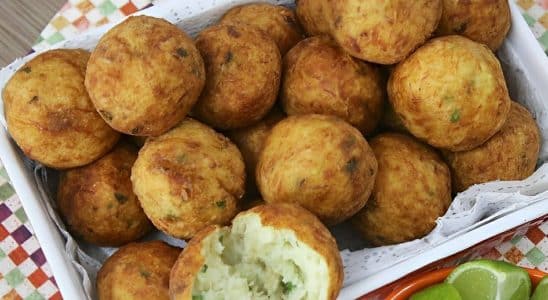 Bolinho De Bacalhau