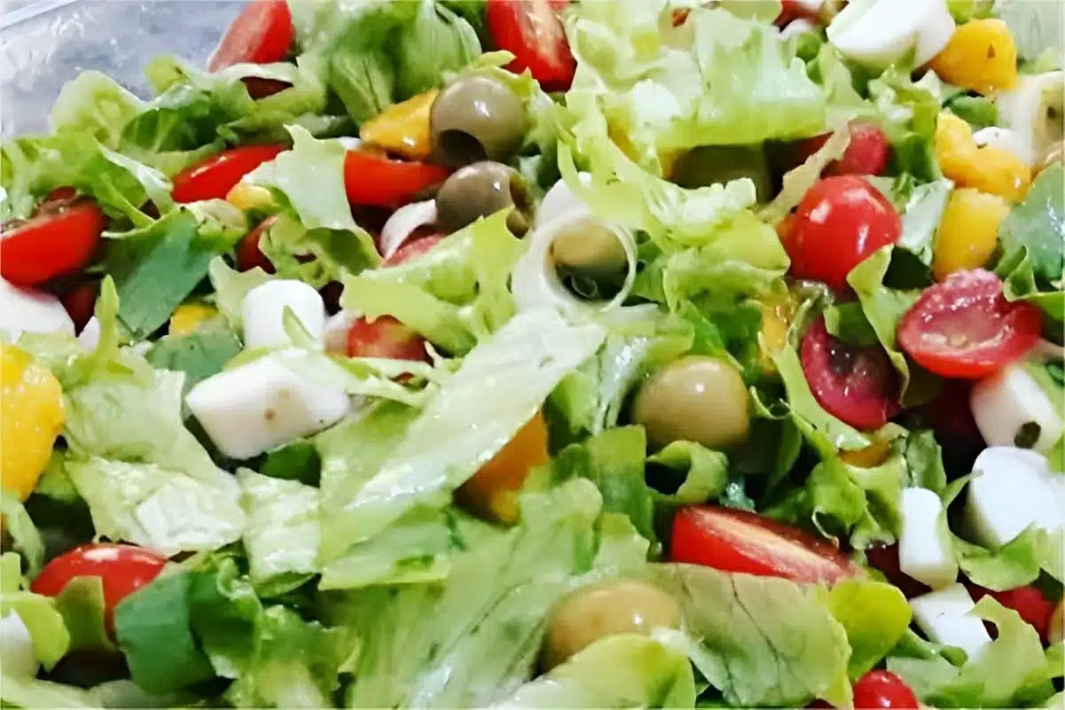 Salada tropical uma salada leve e deliciosa perfeita para sua ceia de natal  ou almoço do dia 25