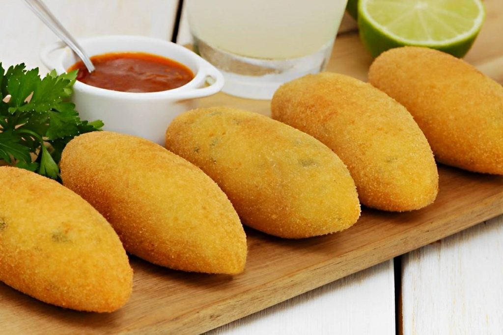 Bolinho De Aipim Recheado