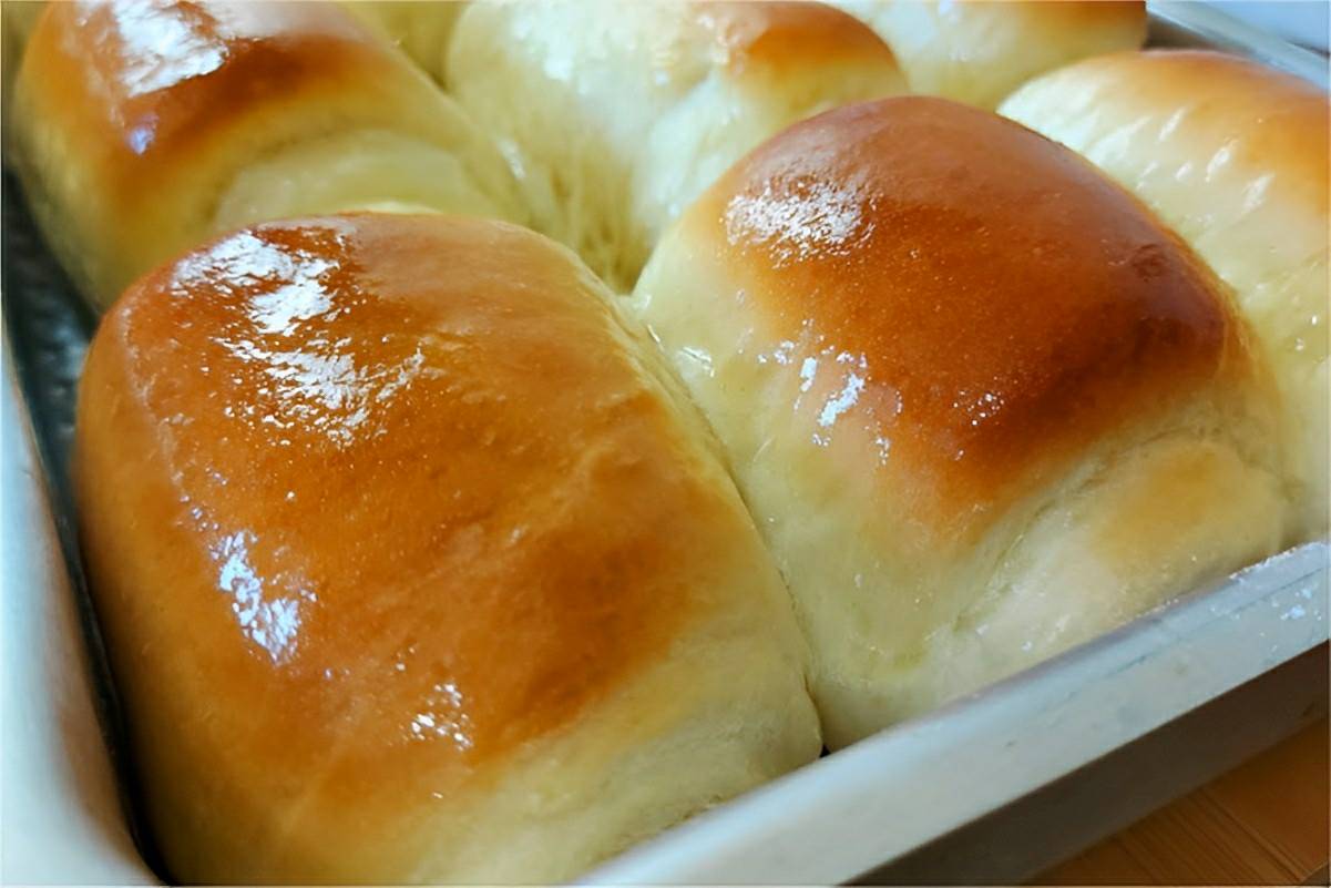 Pãozinho de algodão um pão caseiro que não precisa sovar é só misturar  fazer bolinhas e assar