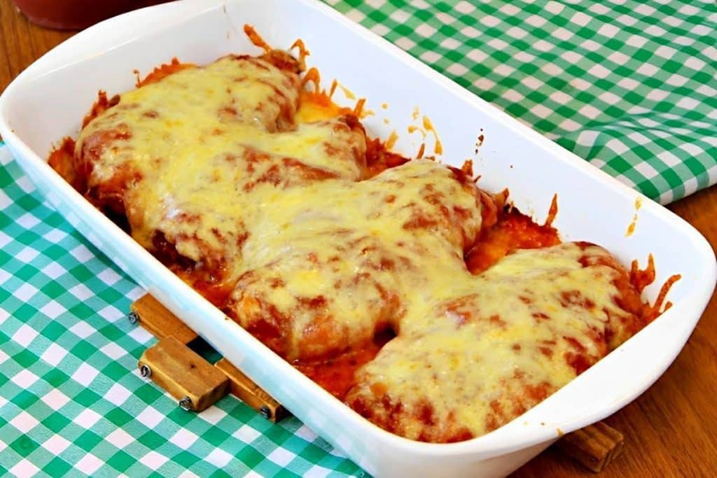 Filé De Frango À Parmegiana