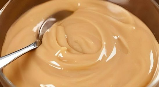 Doce de leite caseiro com apenas 2 ingredientes