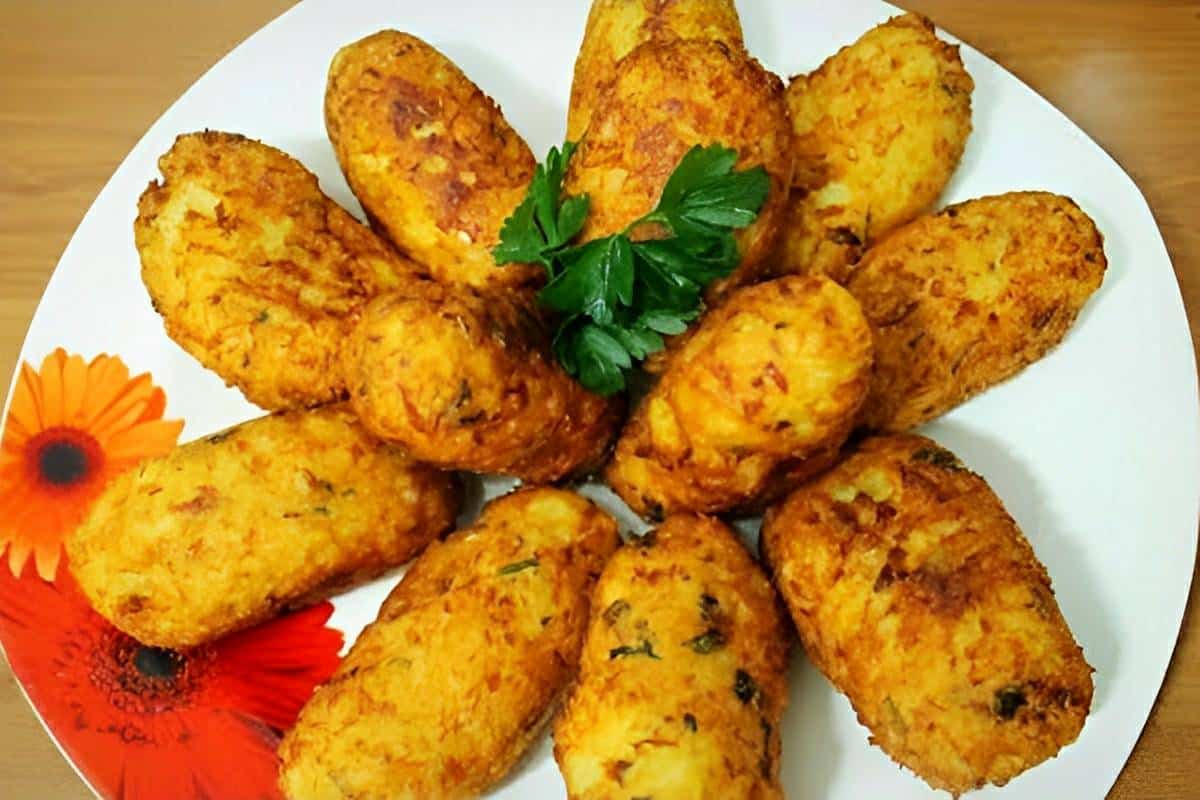 Bolinho de bacalhau fácil uma delícia para servir como entrada nos