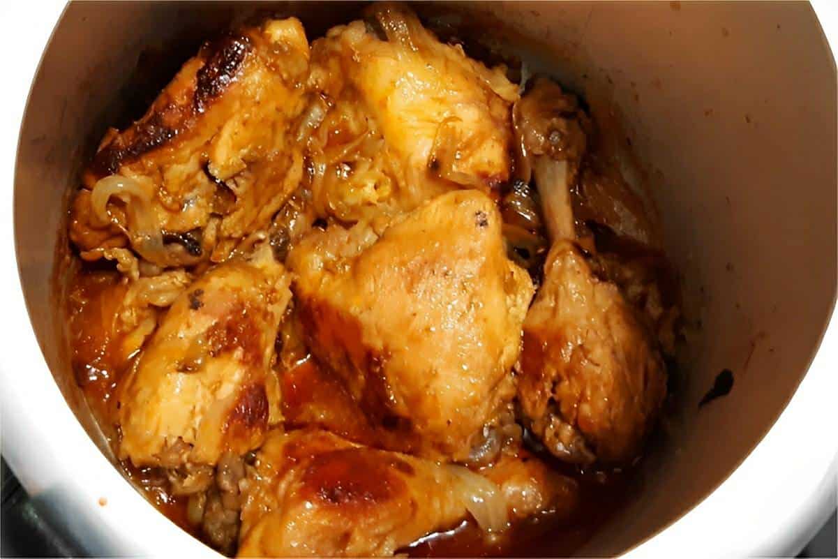Frango assado na panela de pressão em 3 minutos fica pronto e toda a ...