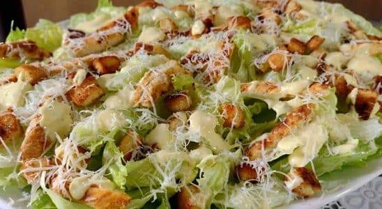 Salada Caesar