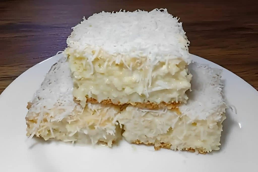 Bolo De Coco