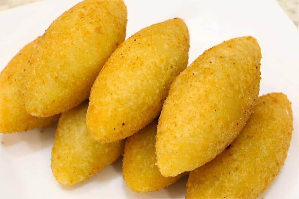 Bolinho De Mandioca Com Carne