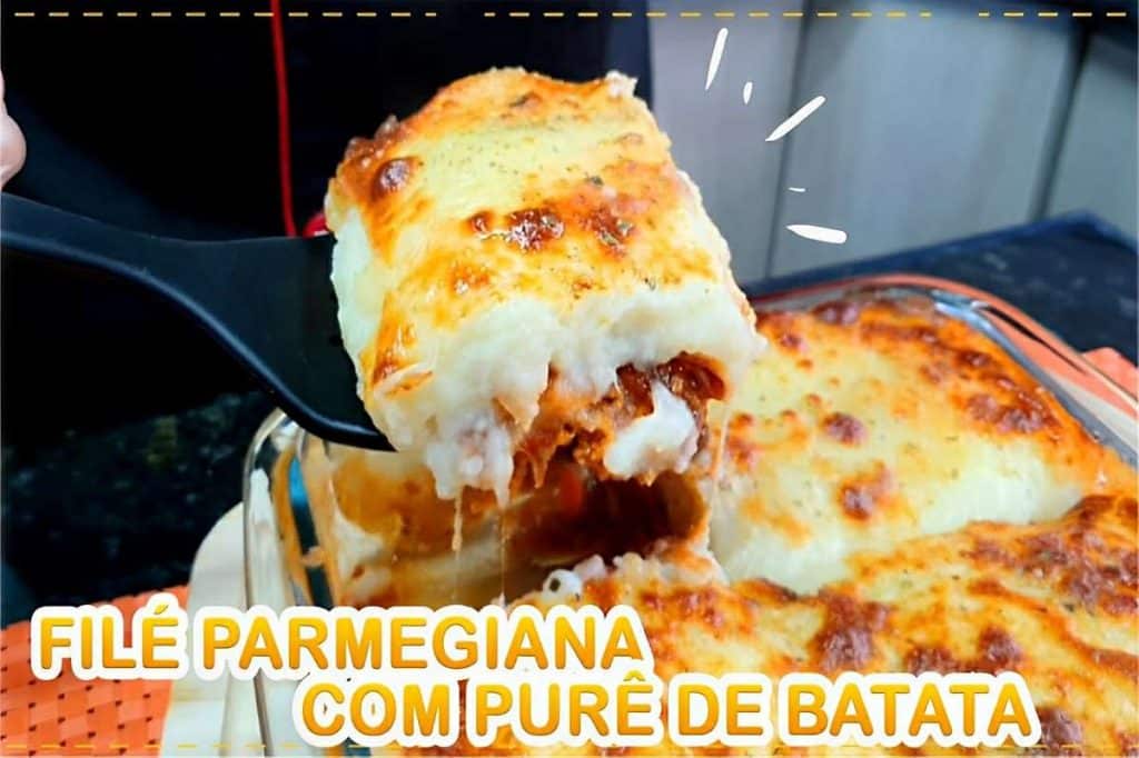 Frango À Parmegiana Com Purê De Batata