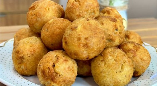 Bolinho De Frango