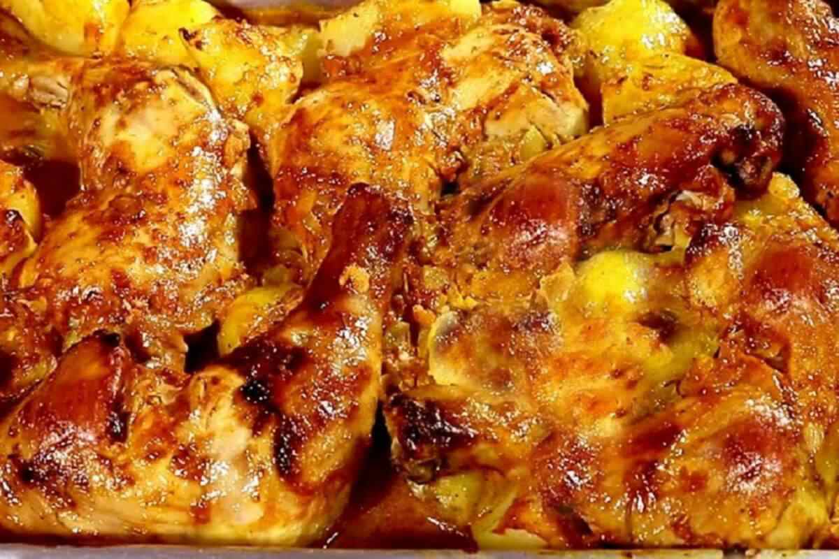 Frango Com Batata Assado No Forno Fica Todo Molhadinho E Suculento