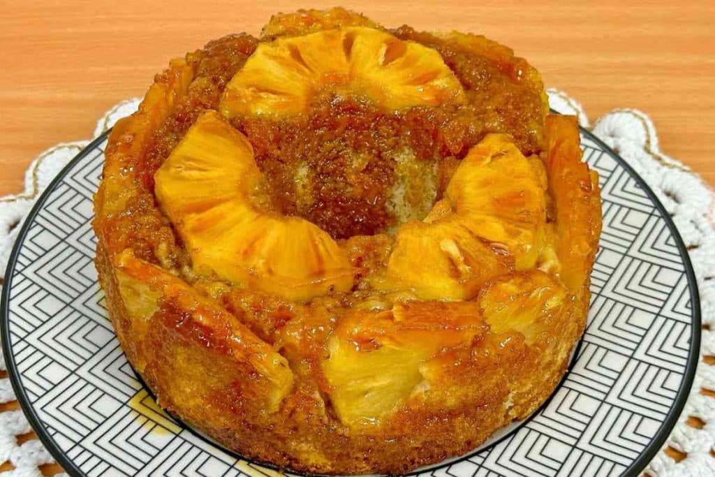 Bolo De Abacaxi