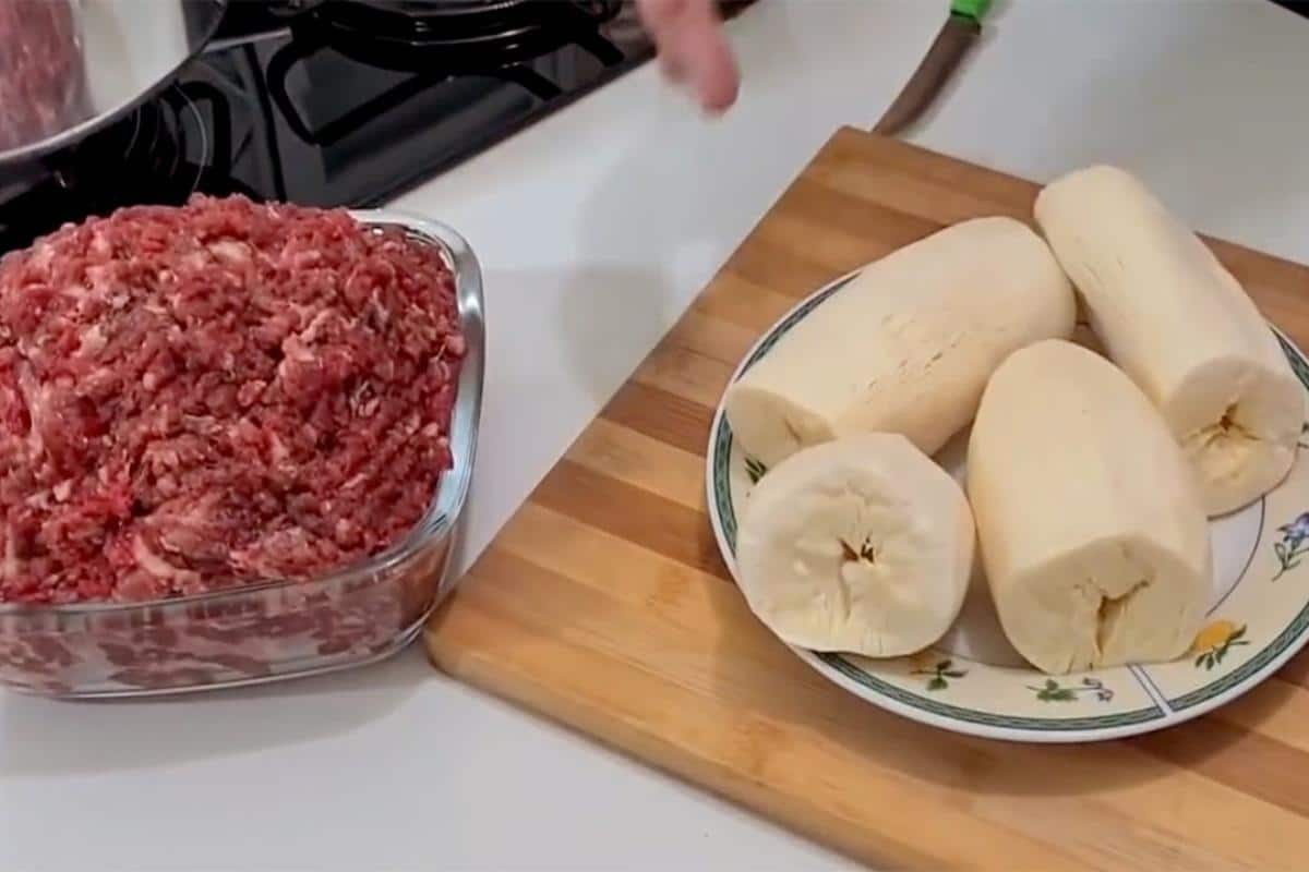 carne moída com mandioca