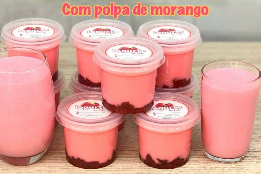 Iogurte Caseiro De Morango