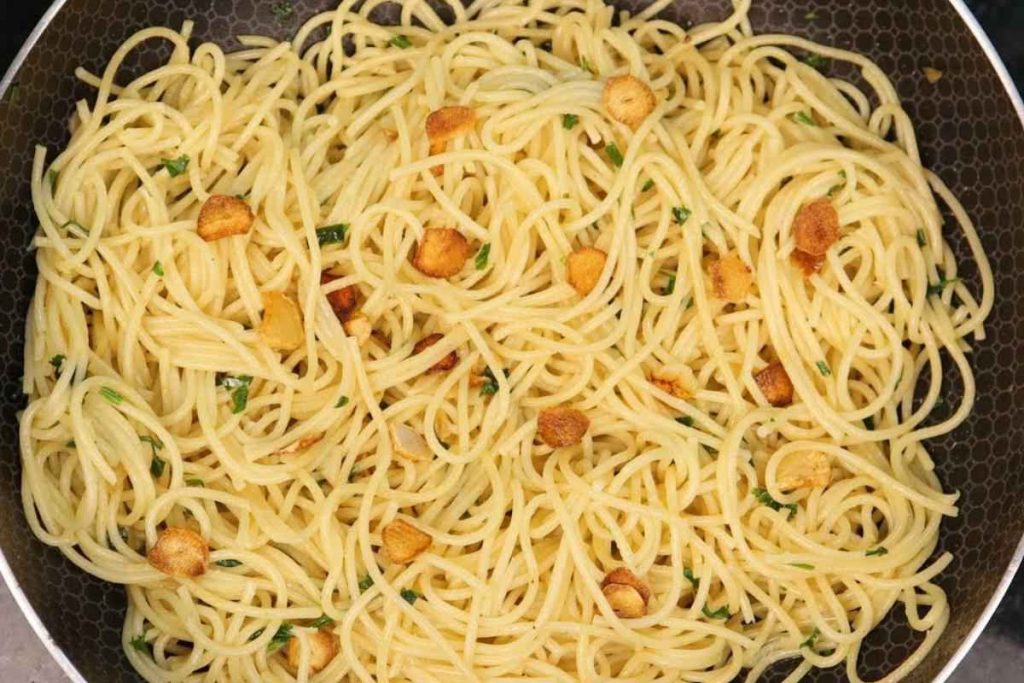 Garlic and Oil Pasta