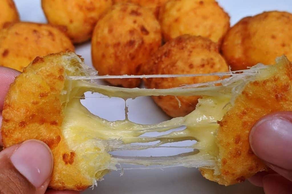 bolinha de queijo com maisena