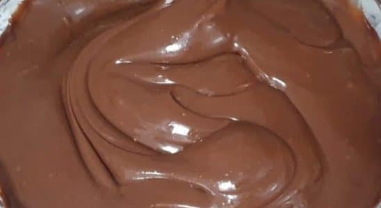 recheio de chocolate