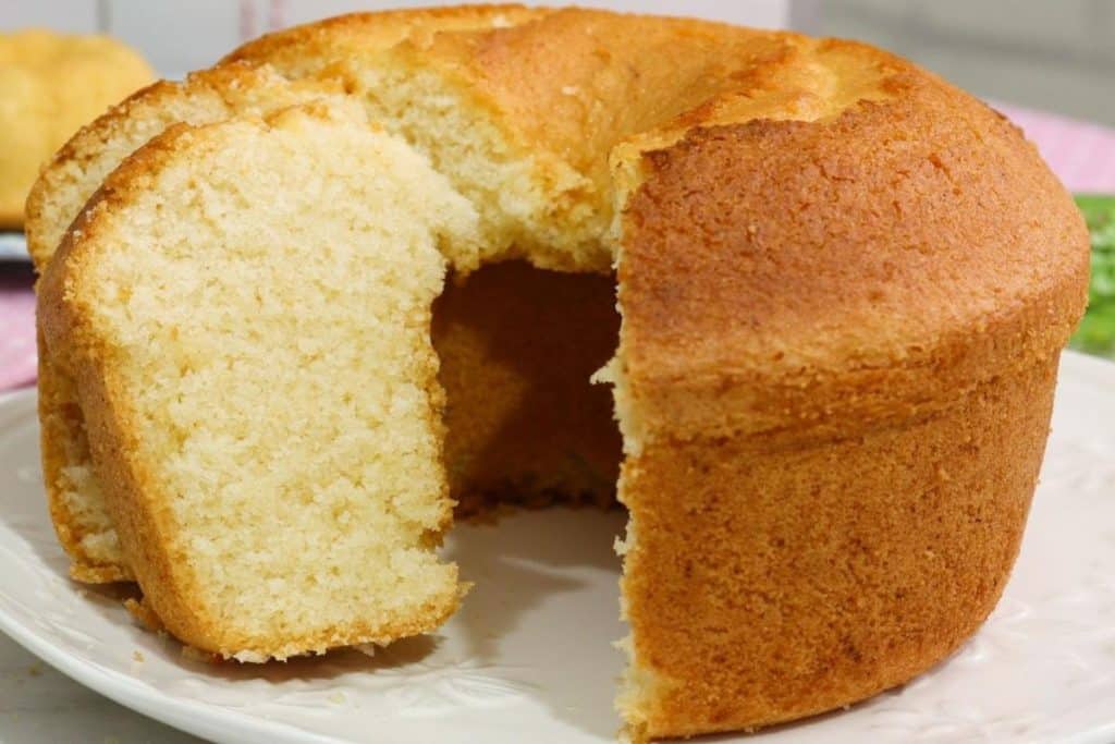 Bolo De Coco