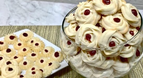 Biscoitinho Amanteigado Com Goiabada