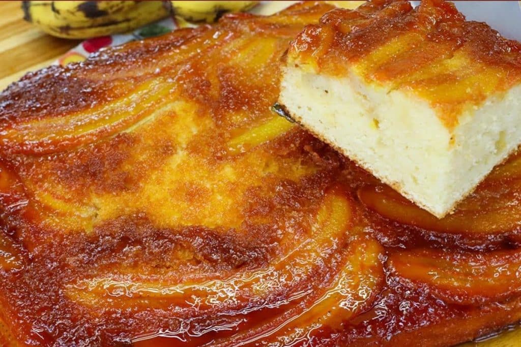 Bolo De Banana Caramelizada