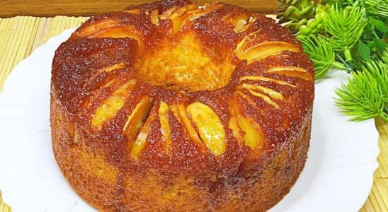 Bolo De Maçã Caramelizada